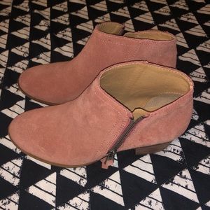 *BLUSH PINK* Lucky Brand suede zip-up booties